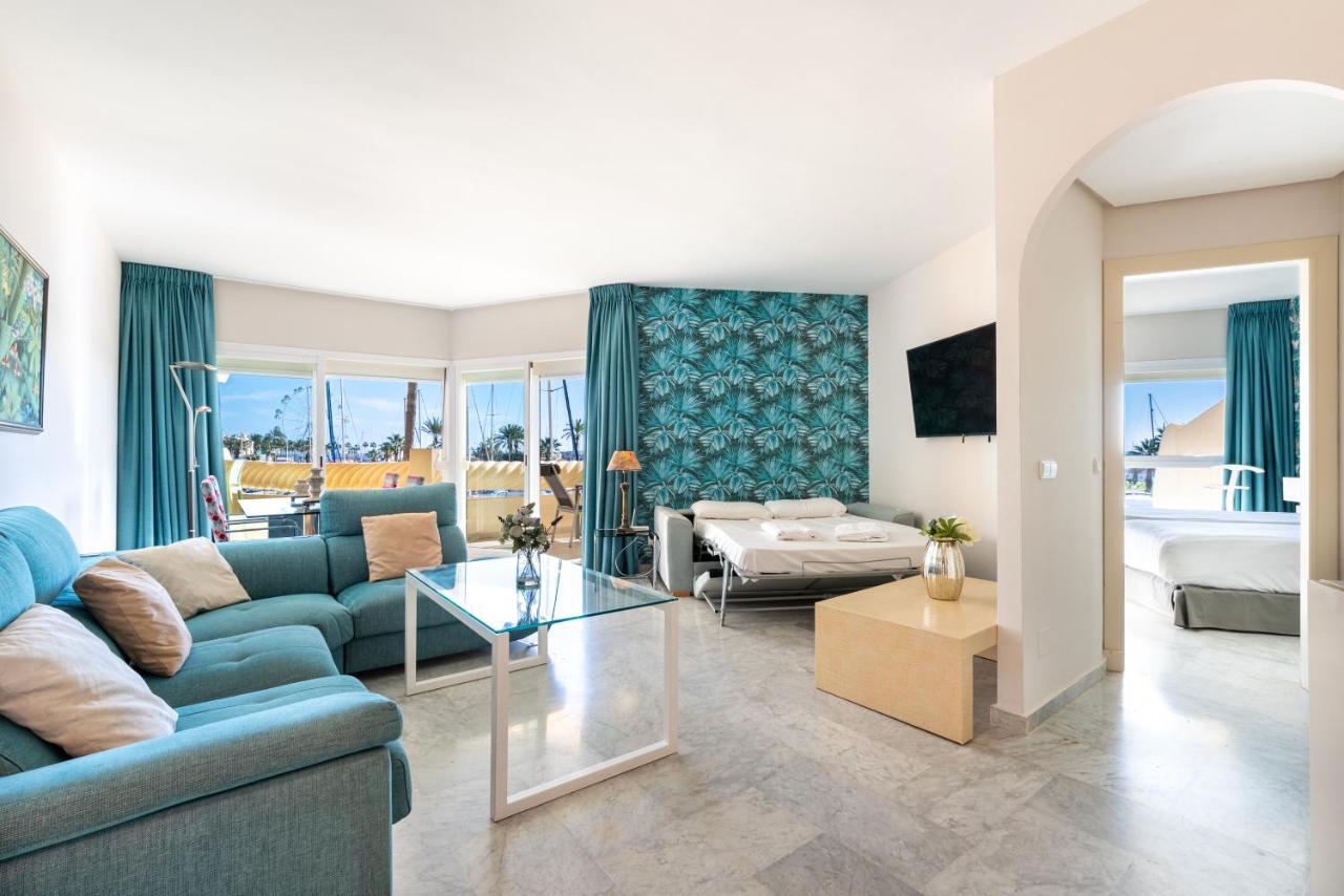 Wintowinrentals Luxury And Sea View Inside Puerto Marina Benalmádena Exteriér fotografie