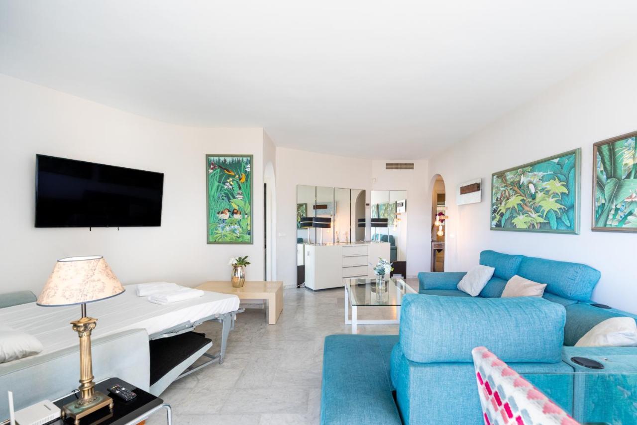 Wintowinrentals Luxury And Sea View Inside Puerto Marina Benalmádena Exteriér fotografie